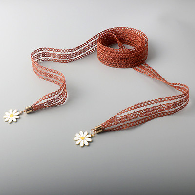 Sieviešu mežģīņu josta ar margrietiņām - garums 155 cm