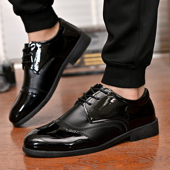 Μοντέρνα ανδρικά παπούτσια από οικολογικό δέρμα σε μαύρο χρώμα