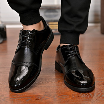 Μοντέρνα ανδρικά παπούτσια από οικολογικό δέρμα σε μαύρο χρώμα