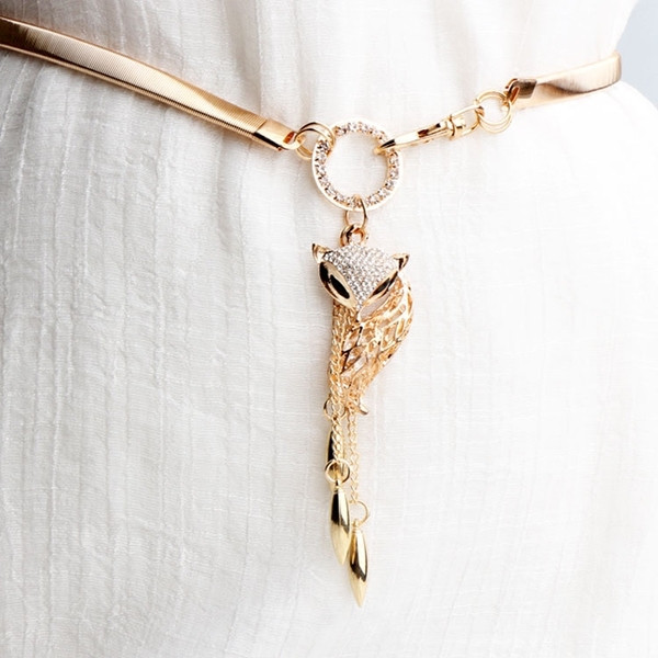 Új modell rugalmas női öv fém elemekkel - többféle modell