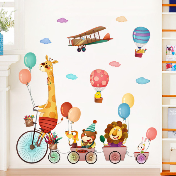 Lipdukas su gyvūnų aplikacija tinkamas vaikų kambariui