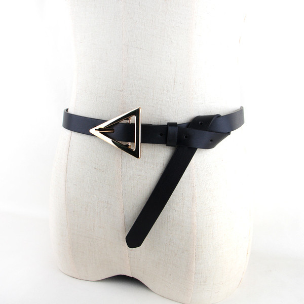 Moodne musta värvi metallist kinnitusega naiste vöö