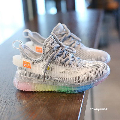 Παιδικά αθλητικά πάνινα παπούτσια με κέντημα και χρωματιστή σόλα