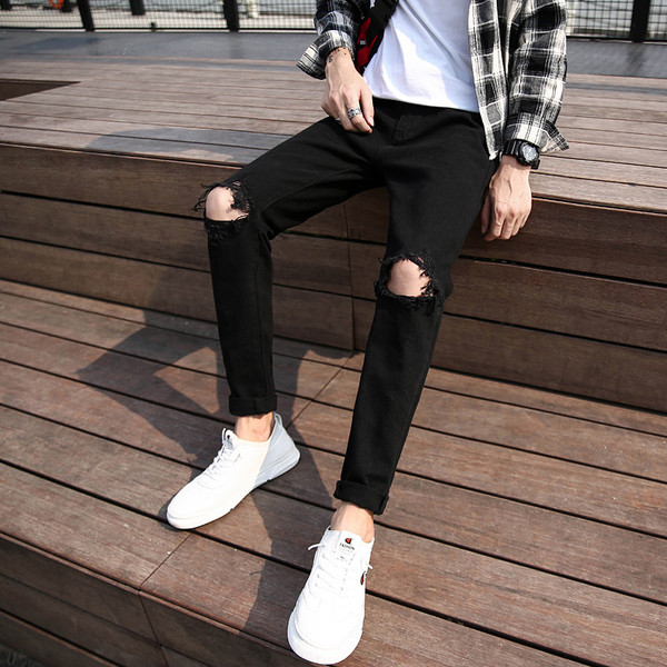 Blugi bărbătesc cu motive rupte - două modele