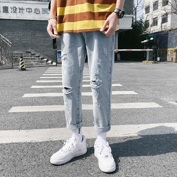 Blugi barbati model drept cu motive rupte