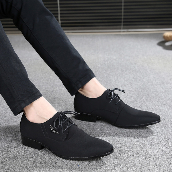 Modern férfi cipő eco velúrból fűzős - hegyes modell