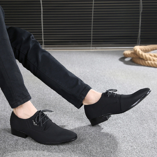 Modern férfi cipő eco velúrból fűzős - hegyes modell