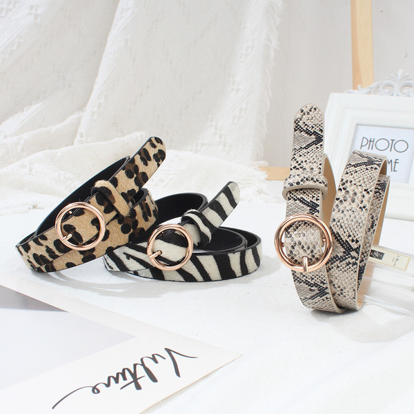 Moodne loomamustriga naiste vöö