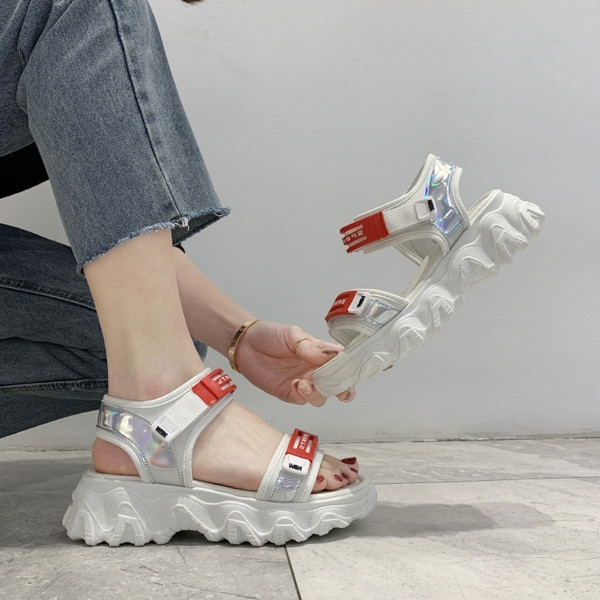 Sandale casual de dama cu petice si talpa groasa