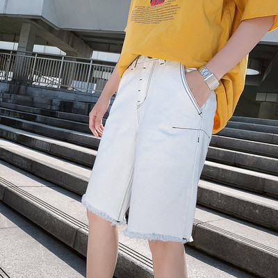 Blugi pentru bărbați de vară până la genunchi