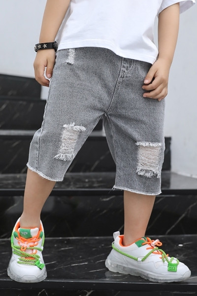 Pantaloni scurți casual pentru băieți cu model rupt în două culori