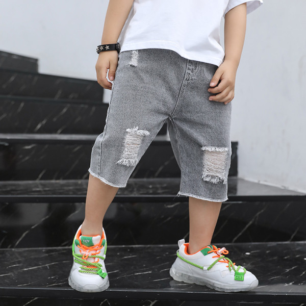 Pantaloni scurți casual pentru băieți cu model rupt în două culori