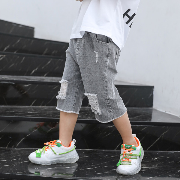 Pantaloni scurți casual pentru băieți cu model rupt în două culori