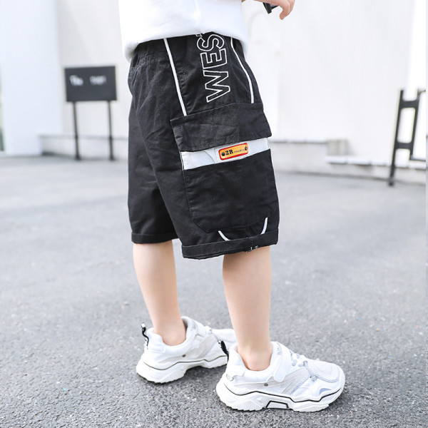 Pantaloni scurți pentru băieți cu buzunare