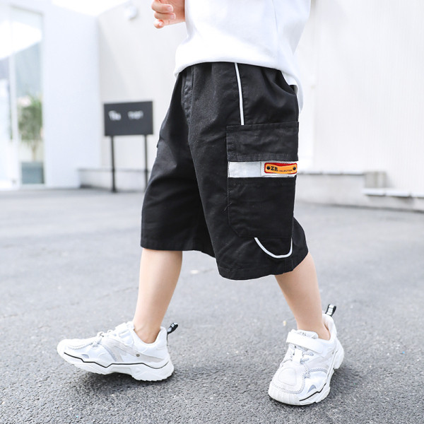 Pantaloni scurți pentru băieți cu buzunare