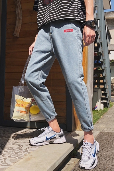 Tavaline meeste teksapükste mudel