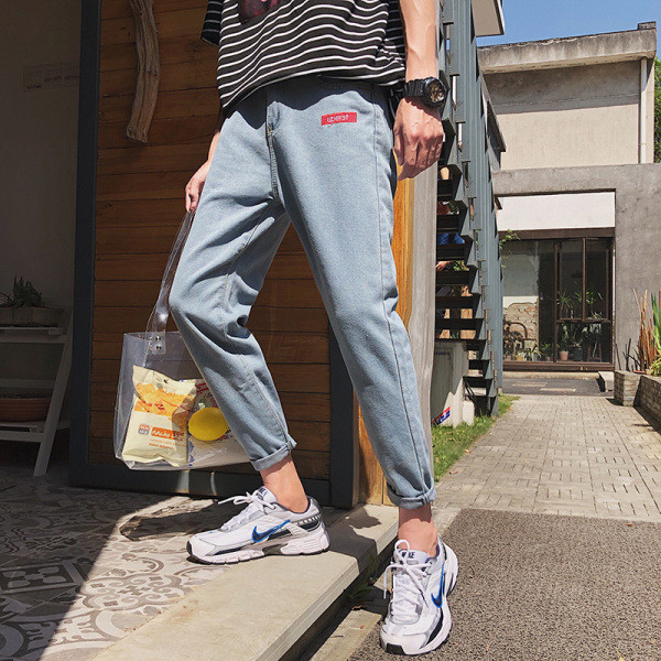 Tavaline meeste teksapükste mudel