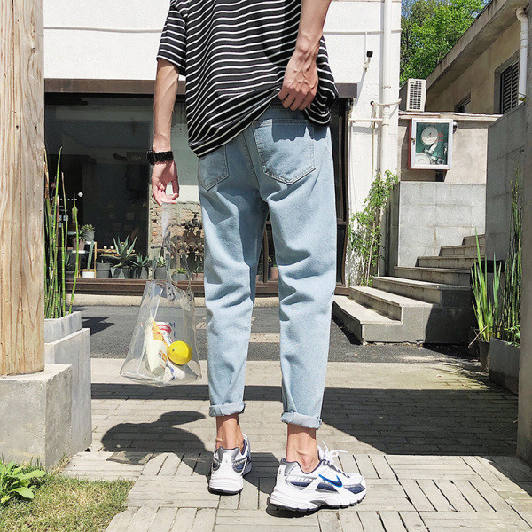 Tavaline meeste teksapükste mudel