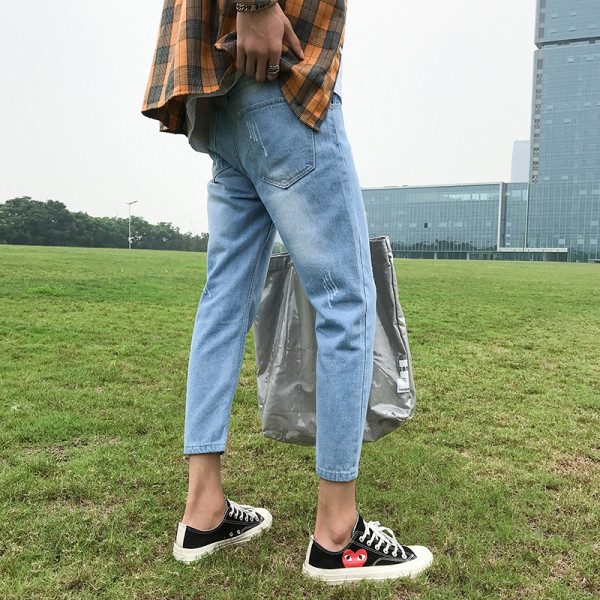 Μοντέρνα ανδρικά τζιν με σκισμένα μοτίβα και μήκος 9/10