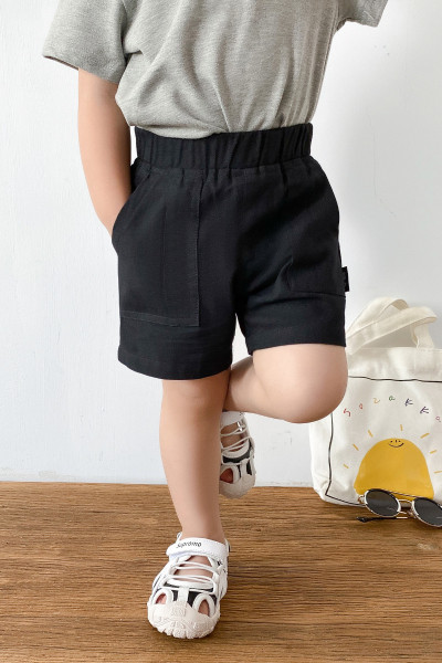 Παιδικά σορτς με τσέπες και ελαστική μέση