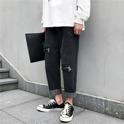 Νέο μοντέλο τζιν άνοιξης-καλοκαιριού με σκισμένα μοτίβα