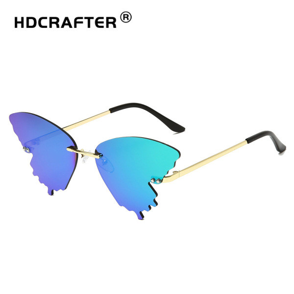 Νέο μοντέλο γυαλιά ηλίου σε σχήμα πεταλούδας