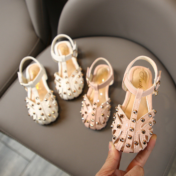 Bērnu sandales meitenēm no eko ādas ar metāla elementiem