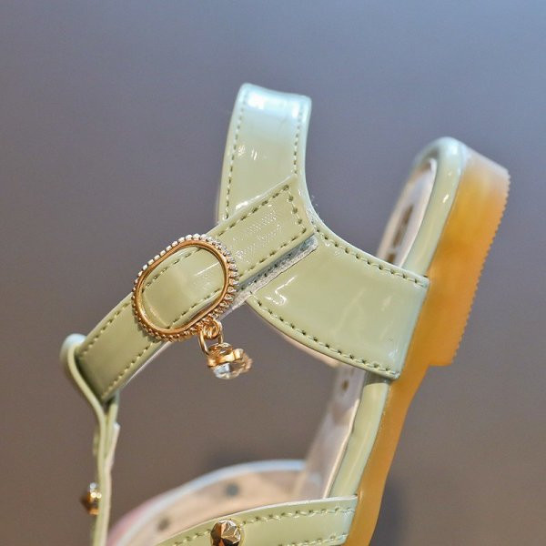 Bērnu sandales meitenēm no eko ādas ar metāla elementiem