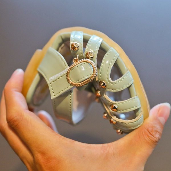 Bērnu sandales meitenēm no eko ādas ar metāla elementiem