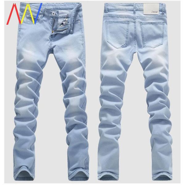 Férfi testreszabott farmernadrág új modellje világos színben