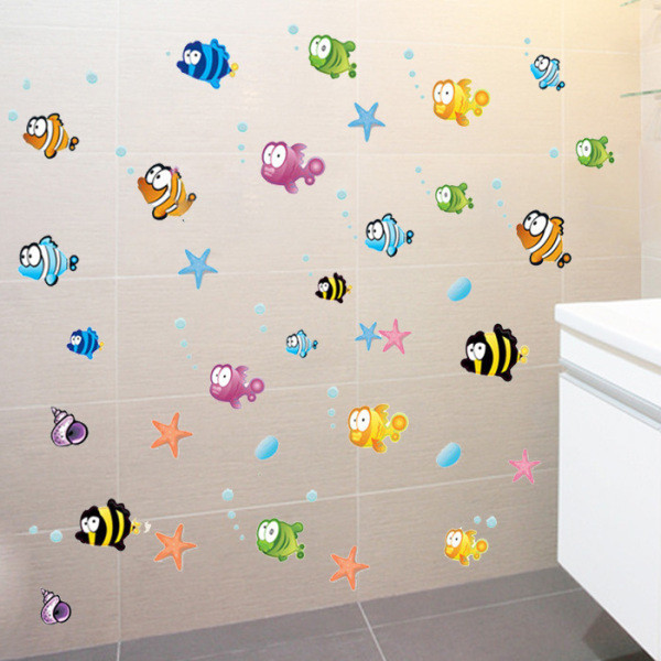 Ūdensizturīga uzlīme ar zivīm – pašlīmējoša