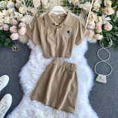 Ikdienas sieviešu komplekts no divām daļām ar īsām piedurknēm un augstu vidukli