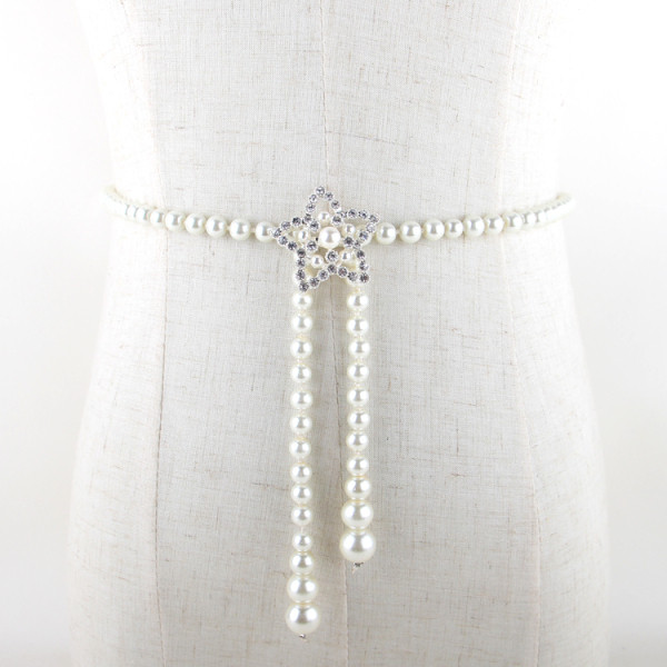 Moodne naiste vöö pärlite ja metallelementidega