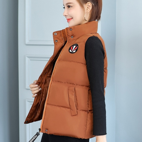 Vabaaja naiste lühike tikandi ja kõrge kraega vest