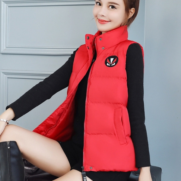 Vabaaja naiste lühike tikandi ja kõrge kraega vest