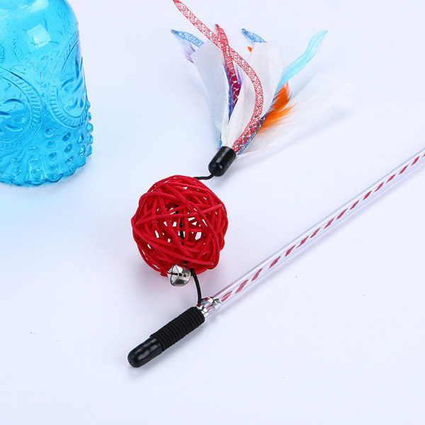 Jucărie pentru pisici cu o penă