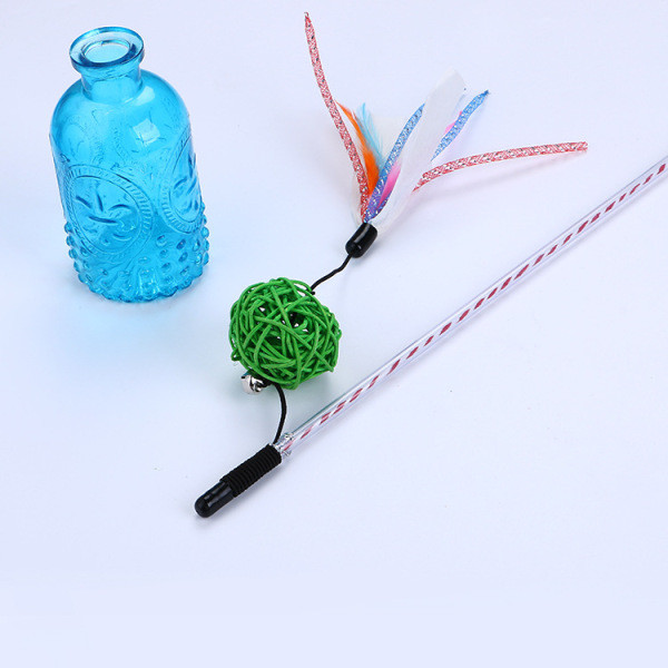 Jucărie pentru pisici cu o penă