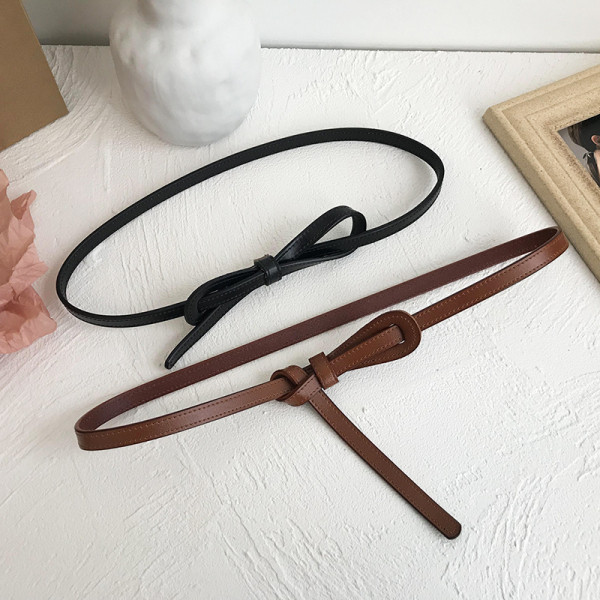 Moodne naiste nahast vöö sobib särkidele