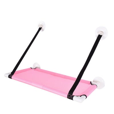 Katės hamakas prie lango