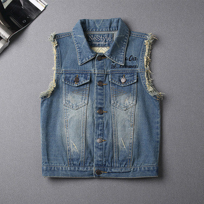 ΝΕΟ μοντέλο γυναικείο τζιν γιλέκο  με σκισμένα μοτίβα και κεντήματα