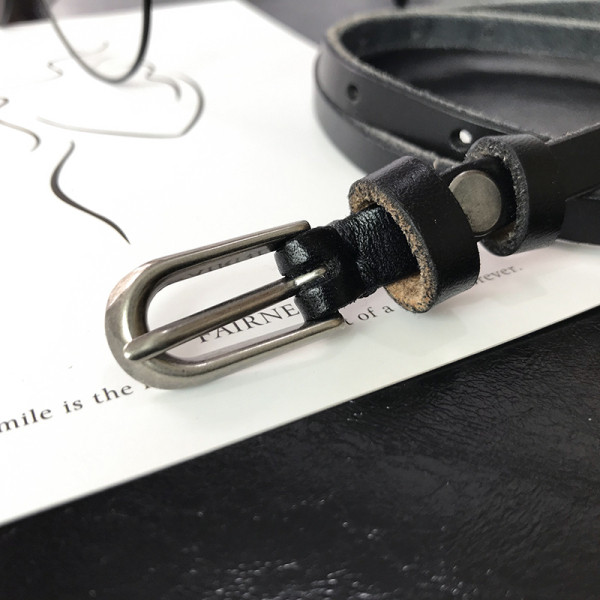 Moodne naiste kunstnahast vöö - retro stiilis