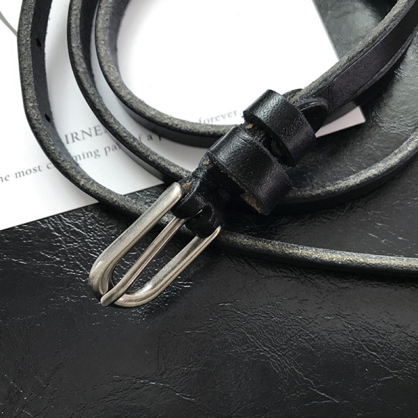 Moodne naiste kunstnahast vöö - retro stiilis