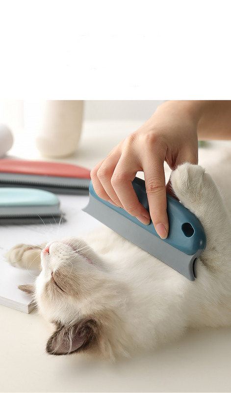 Silicone brush for collecting cat hair