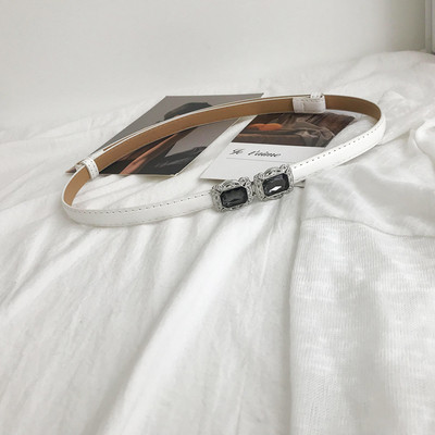 Moderna sieviešu josta ar akmeņiem un garums 95 cm