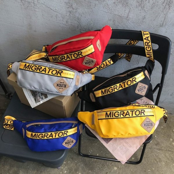 Kasdienis vyriškas krepšys su užrašu ir tekstiline rankena