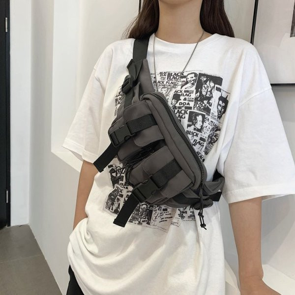 Ανδρική υφασμάτινη τσάντα με φερμουάρ και λαβή πάνω από τον ώμο