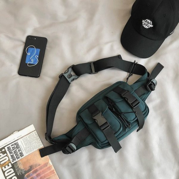 Ανδρική υφασμάτινη τσάντα με φερμουάρ και λαβή πάνω από τον ώμο