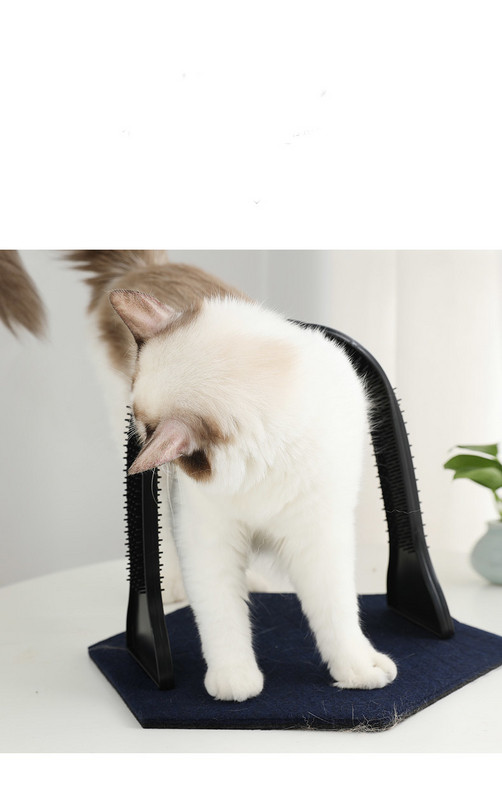 Πλαστική χτένα για γάτες με  παιχνίδι