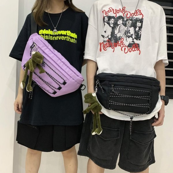 Καθημερινή ανδρική τσάντα πάνω από τον ώμο και φερμουάρ