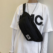 Alkalmi férfi válltáska cipzárral és textil fogantyúval